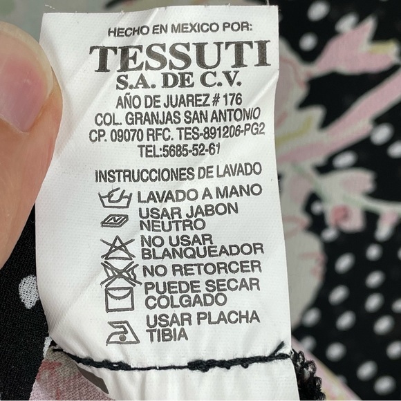 Vintage TESSUTI Floral Print Blouse short sleeve black pastels polka dots 90s - Picture 12 of 15